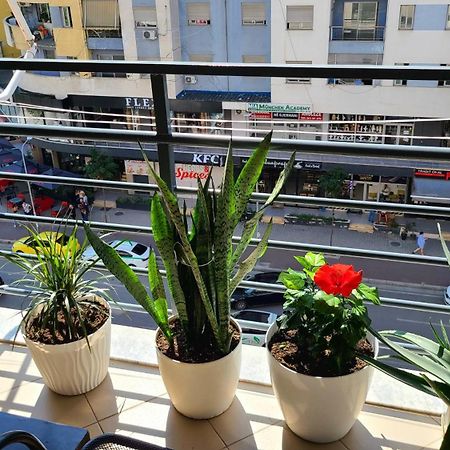 Marinela Apartment Тирана Екстер'єр фото