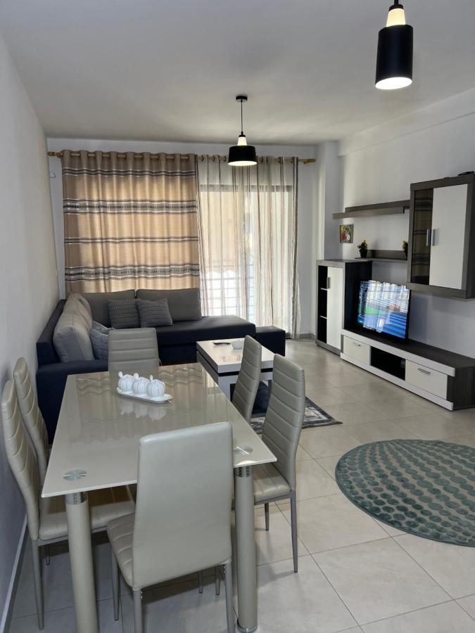 Marinela Apartment Тирана Екстер'єр фото
