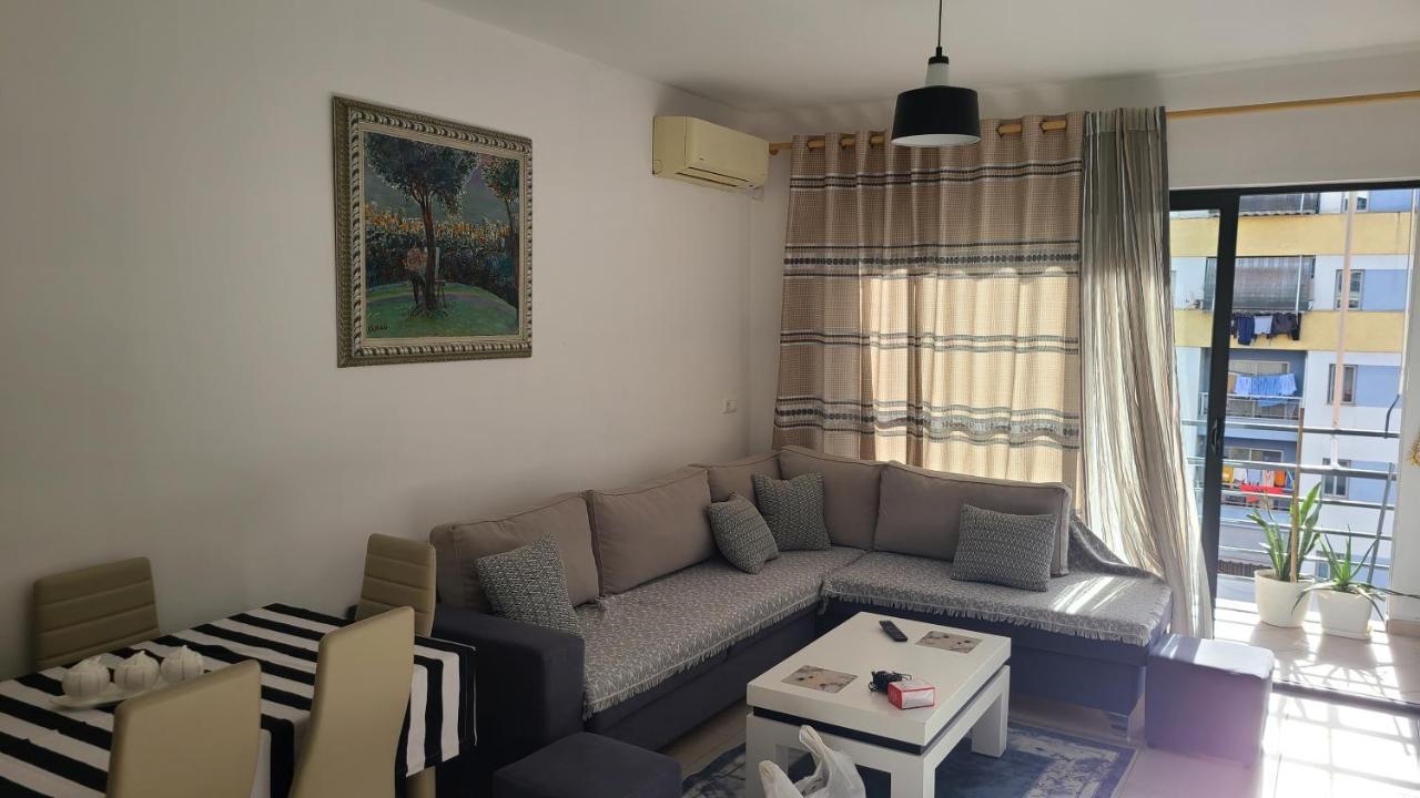 Marinela Apartment Тирана Екстер'єр фото