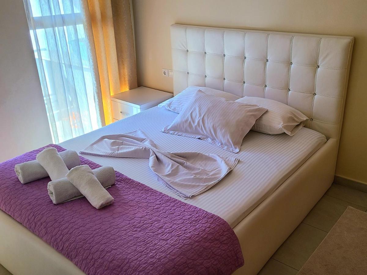 Marinela Apartment Тирана Екстер'єр фото